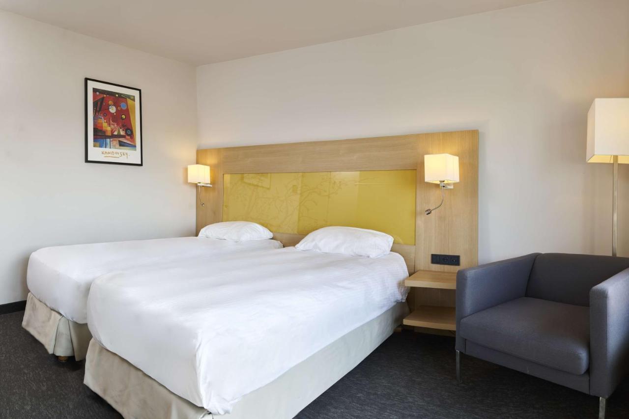 Park Inn By Radisson Liege Airport Grâce-Hollogne Exteriör bild