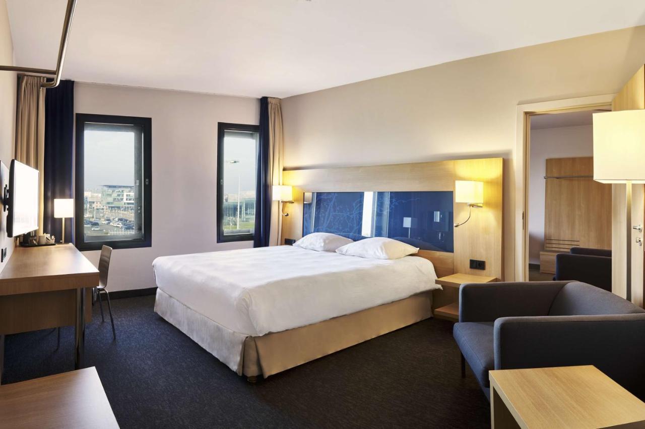 Park Inn By Radisson Liege Airport Grâce-Hollogne Exteriör bild