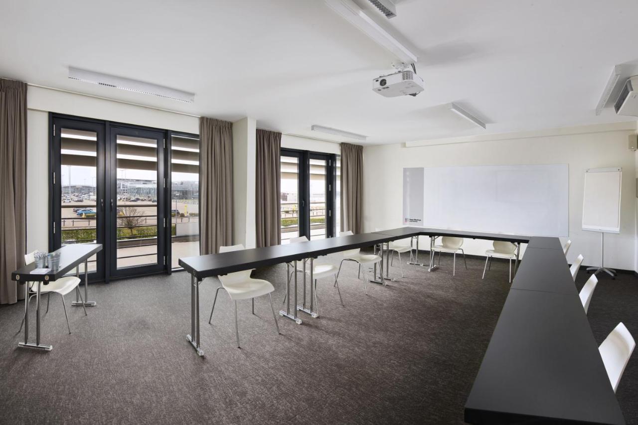 Park Inn By Radisson Liege Airport Grâce-Hollogne Exteriör bild