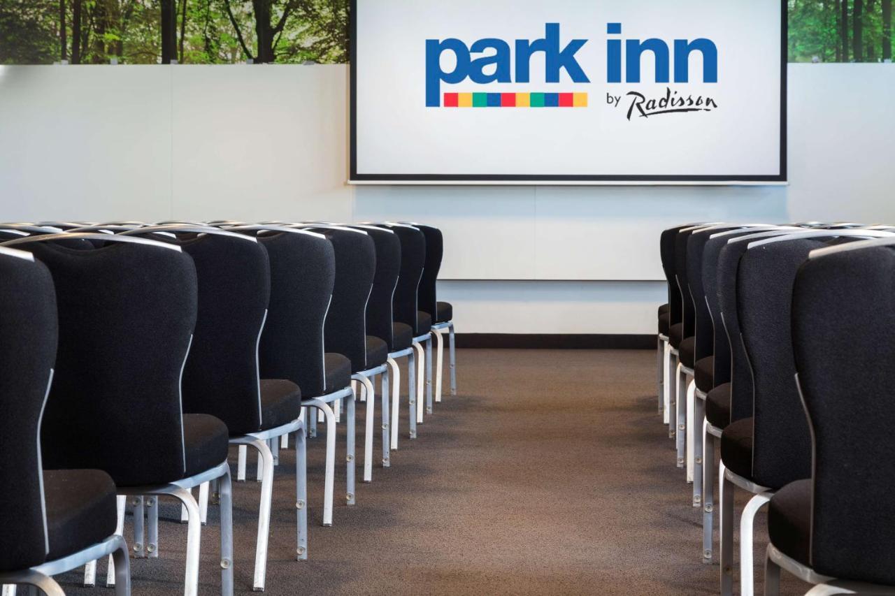 Park Inn By Radisson Liege Airport Grâce-Hollogne Exteriör bild