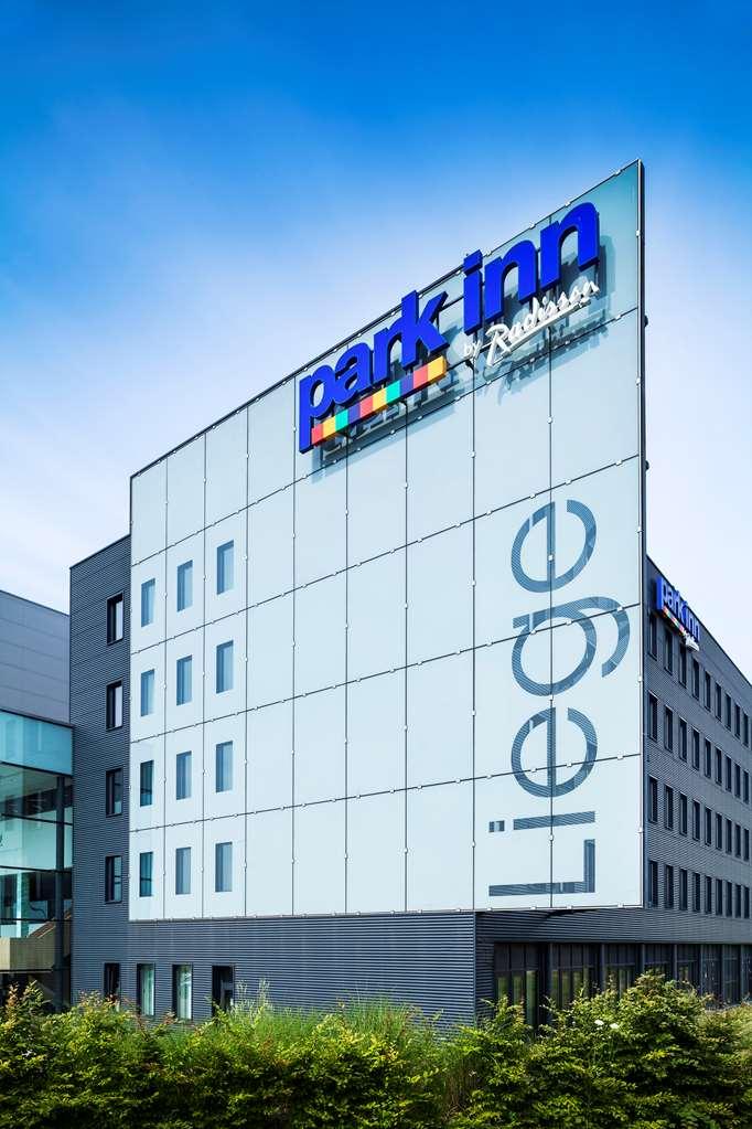 Park Inn By Radisson Liege Airport Grâce-Hollogne Exteriör bild
