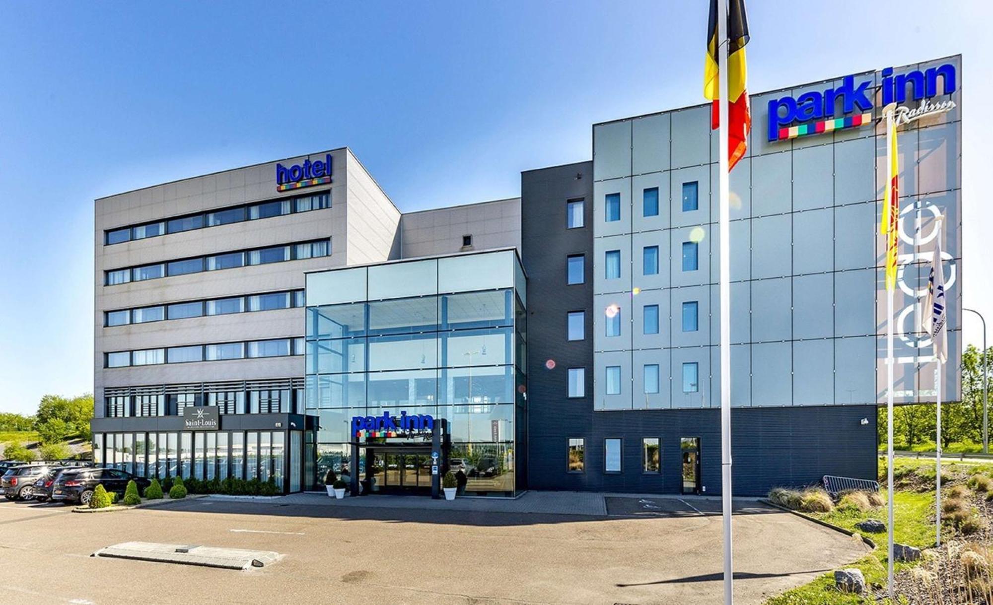 Park Inn By Radisson Liege Airport Grâce-Hollogne Exteriör bild