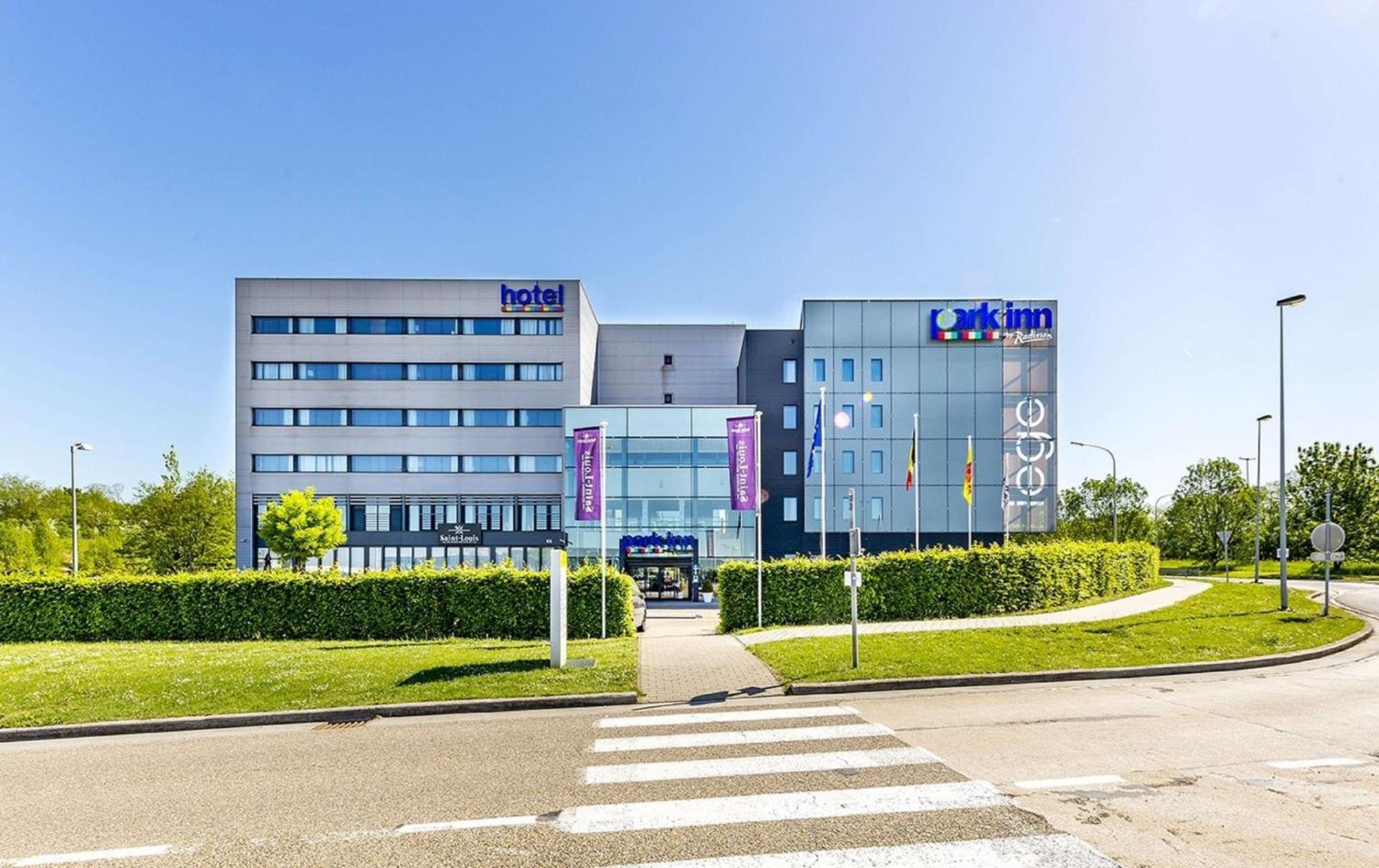 Park Inn By Radisson Liege Airport Grâce-Hollogne Exteriör bild